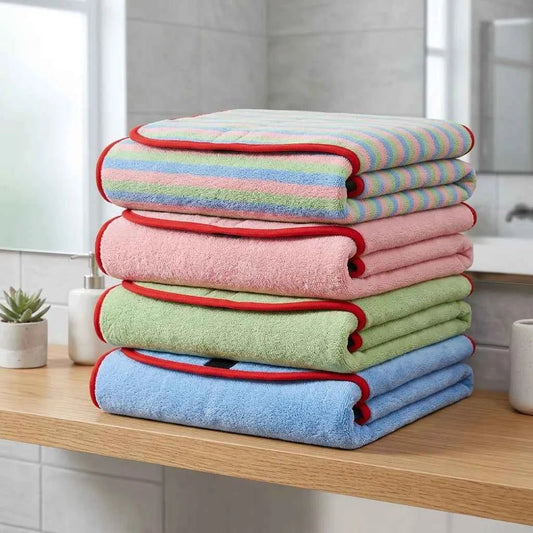 SolPaws™ Ultra - Absorbent Pet Microfiber Bathrobe - Quick - Dry Soft Bath Towel for Dogs & Cats - SolPaws C2h1